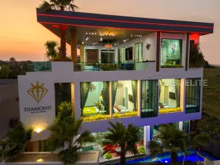 À vendre et à louer 10 chambres maison à Bang Lamung, Chonburi