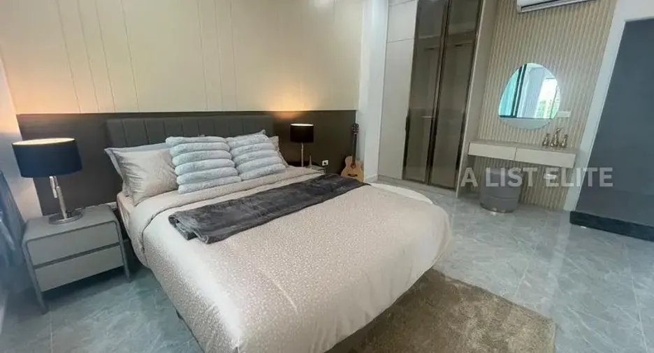 For rent 5 bedrooms house in Bang Lamung, Chonburi