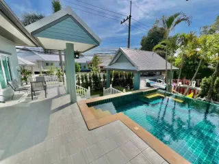 À louer 4 chambres maison à Bang Lamung, Chonburi