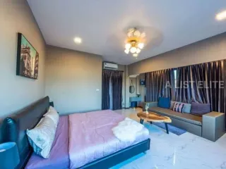 À louer 5 chambres maison à Bang Lamung, Chonburi