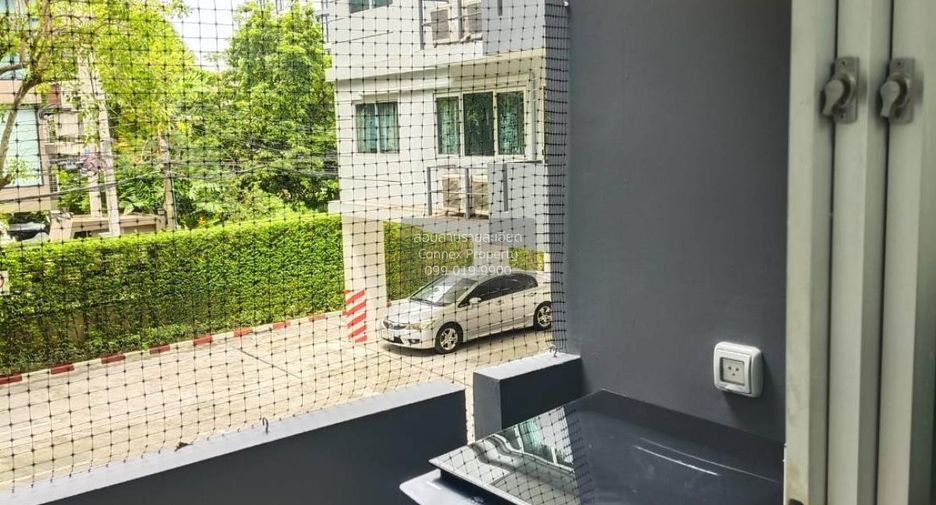 For rent 1 bed condo in Phra Khanong, Bangkok