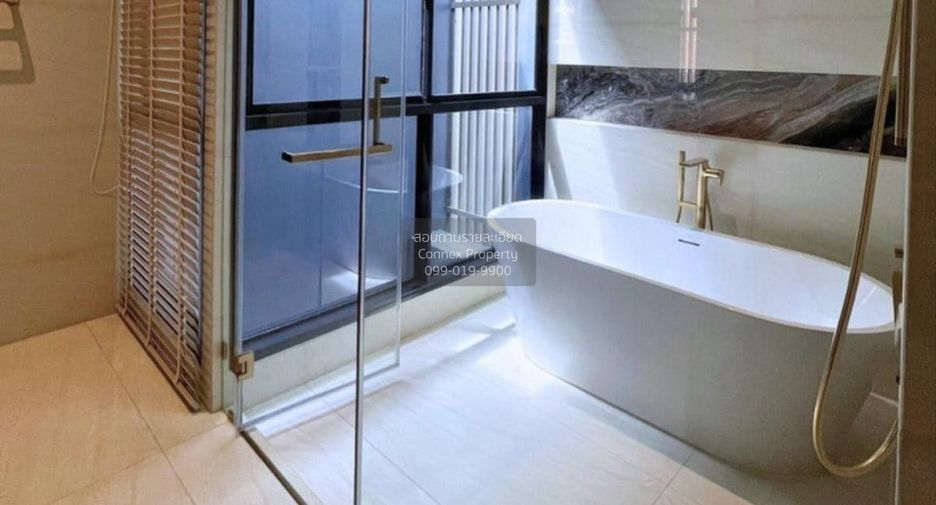 For rent 4 bedrooms house in Bang Kapi, Bangkok