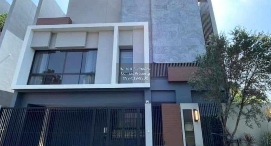 For rent 4 bedrooms house in Bang Kapi, Bangkok