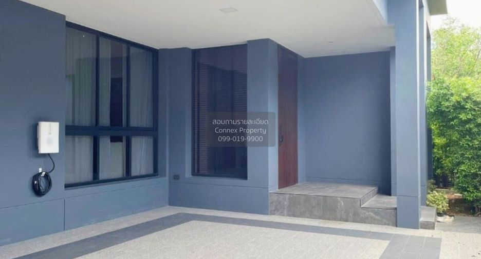For rent 4 bedrooms house in Bang Kapi, Bangkok