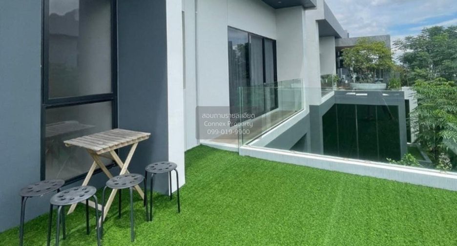 For rent 4 bedrooms house in Bang Kapi, Bangkok
