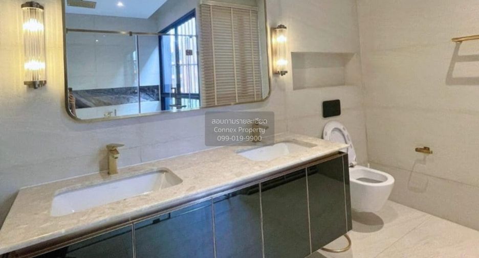 For rent 4 bedrooms house in Bang Kapi, Bangkok
