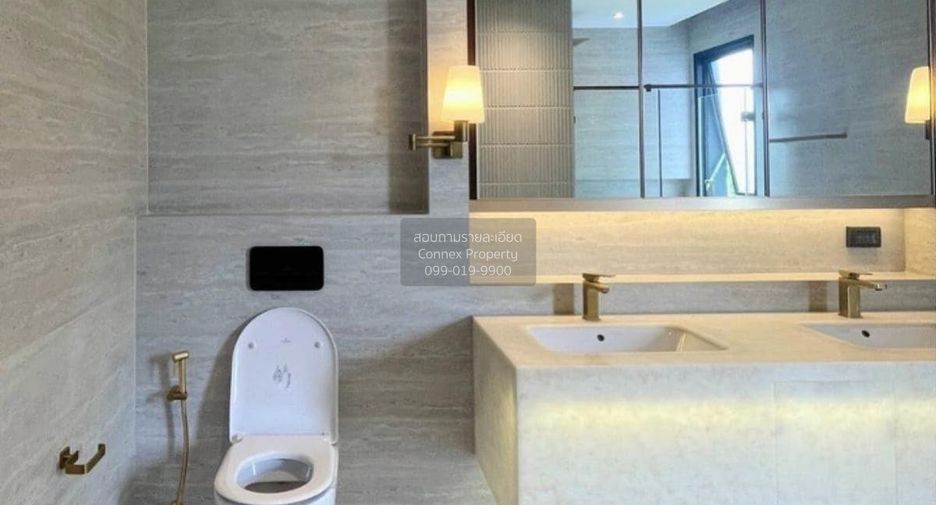 For rent 4 bedrooms house in Bang Kapi, Bangkok