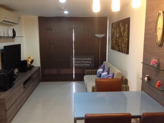 For rent 2 bedrooms condo in Phra Khanong, Bangkok