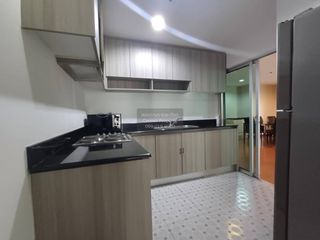 For rent 3 bedrooms condo in Huai Khwang, Bangkok