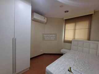For rent 3 bedrooms condo in Huai Khwang, Bangkok