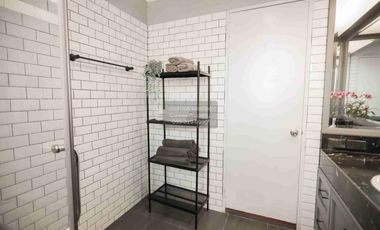 For rent 2 bedrooms condo in Khlong San, Bangkok