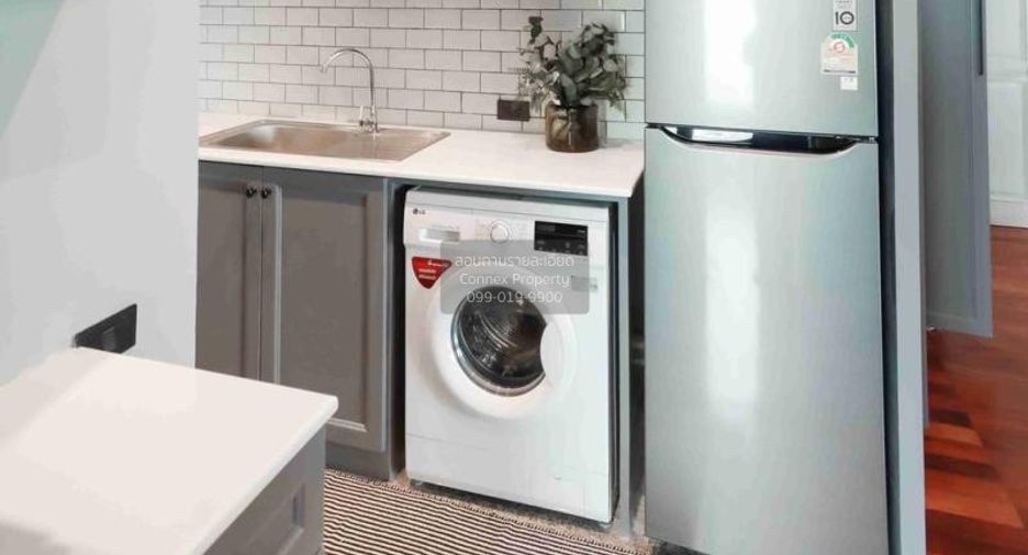 For rent 2 bedrooms condo in Khlong San, Bangkok