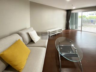 For rent 3 bedrooms condo in Huai Khwang, Bangkok