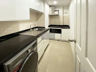 For rent 3 bedrooms condo in Huai Khwang, Bangkok