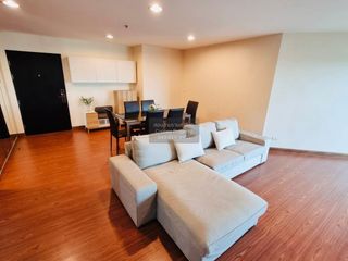 For rent 3 bedrooms condo in Huai Khwang, Bangkok