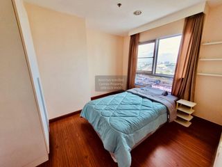 For rent 3 bedrooms condo in Huai Khwang, Bangkok