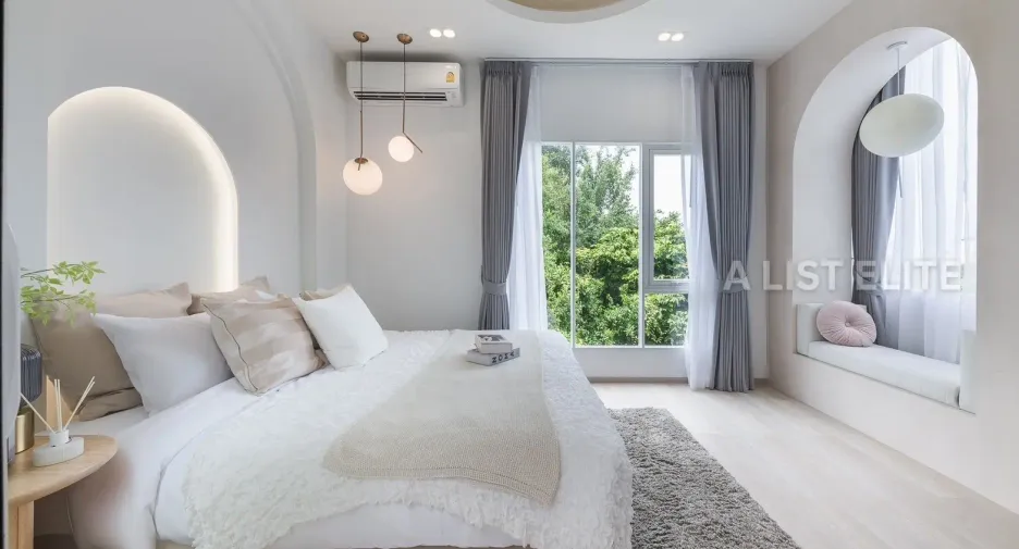 For sale 4 bedrooms house in Bang Lamung, Chonburi