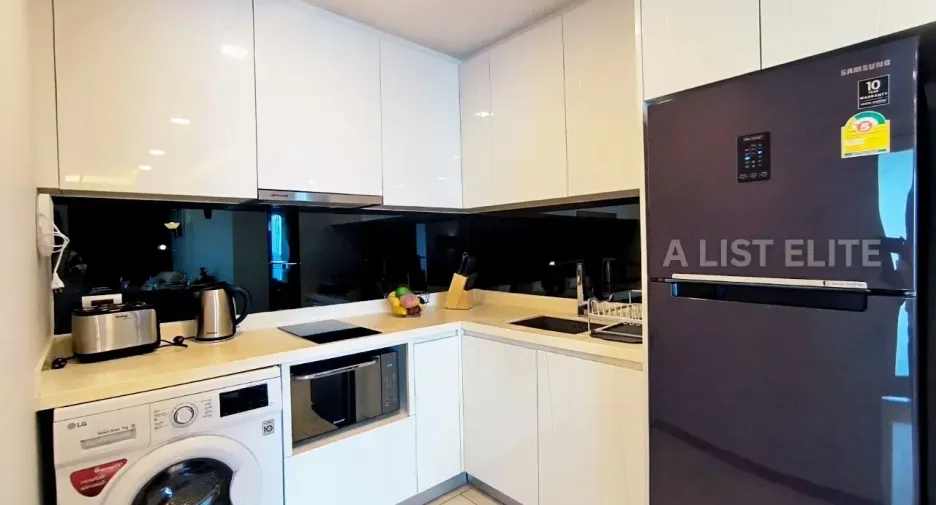 For sale 2 bedrooms condo in Pratumnak, Pattaya