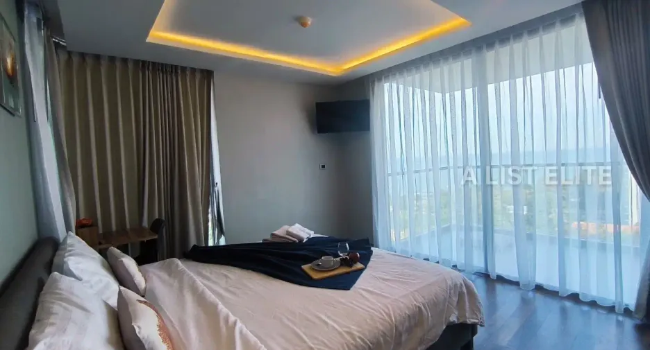 For sale 2 bedrooms condo in Pratumnak, Pattaya