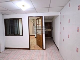 出租 6 卧室 独立屋 在 Lat Phrao, 曼谷