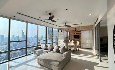 For rent 2 bedrooms condo in Sathon, Bangkok