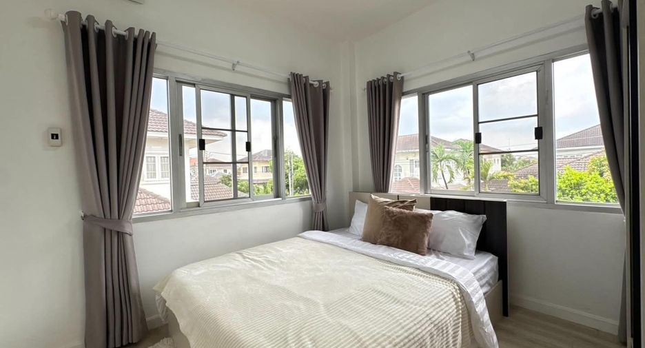 For rent 4 bedrooms house in San Sai, Chiang Mai