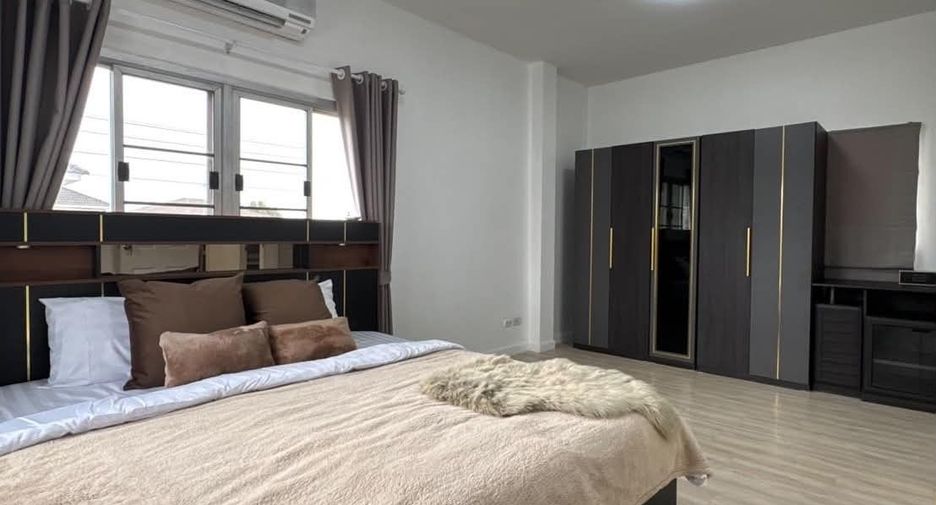 For rent 4 bedrooms house in San Sai, Chiang Mai