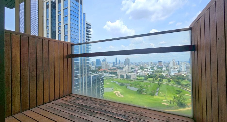 For rent 2 bedrooms condo in Pathum Wan, Bangkok