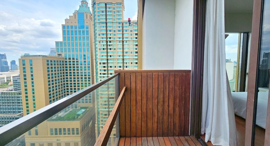 For rent 2 bedrooms condo in Pathum Wan, Bangkok
