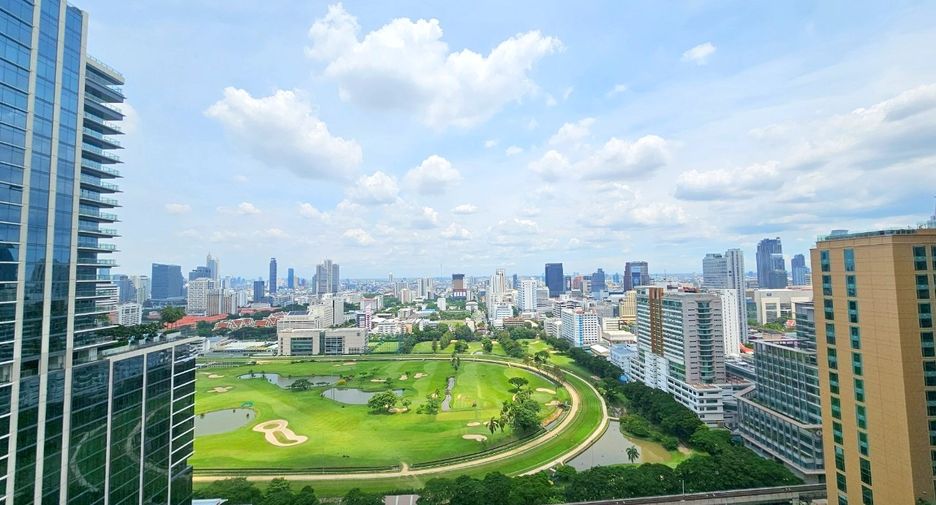 For rent 2 bedrooms condo in Pathum Wan, Bangkok