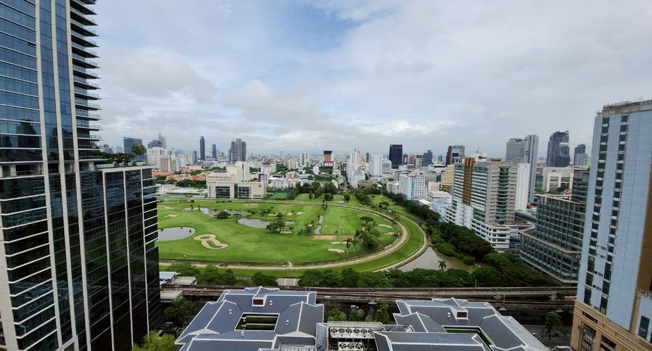 For rent 2 bedrooms condo in Pathum Wan, Bangkok