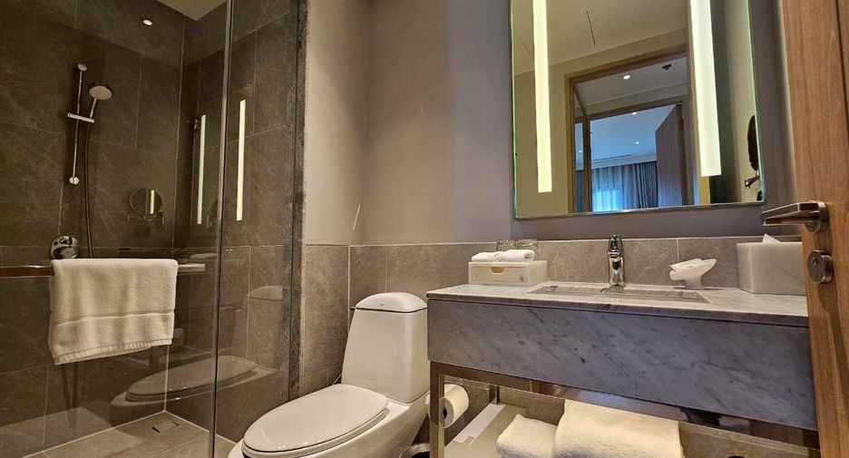 For rent 2 ベッドルーム condo in Phra Khanong, Bangkok