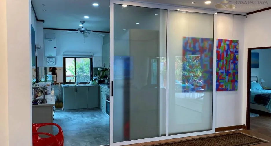 Villa en alquiler de 3 habitaciones en Sattahip, Chonburi