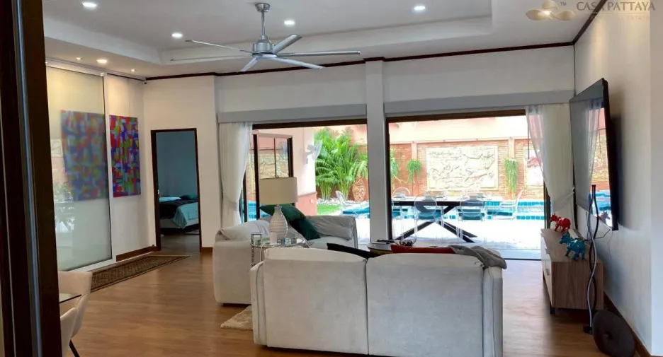 Villa en alquiler de 3 habitaciones en Sattahip, Chonburi
