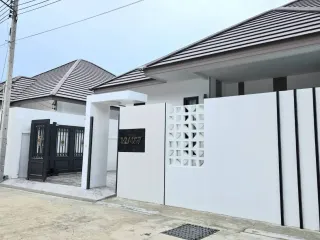 For sale 3 bedrooms villa in Bang Lamung, Chonburi