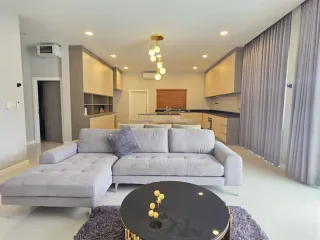 For sale 3 ベッドルーム villa in Bang Lamung, Chonburi