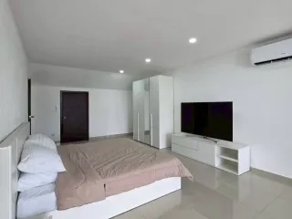 For sale 4 ベッドルーム villa in Bang Lamung, Chonburi
