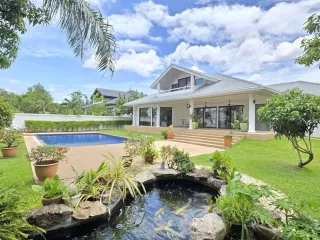 For sale 4 ベッドルーム villa in Bang Lamung, Chonburi