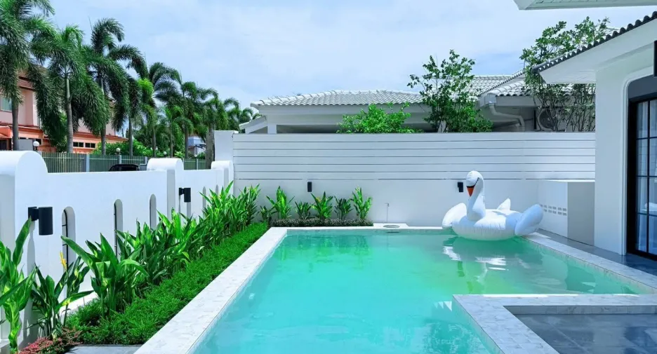 For sale 3 bedrooms villa in Bang Lamung, Chonburi