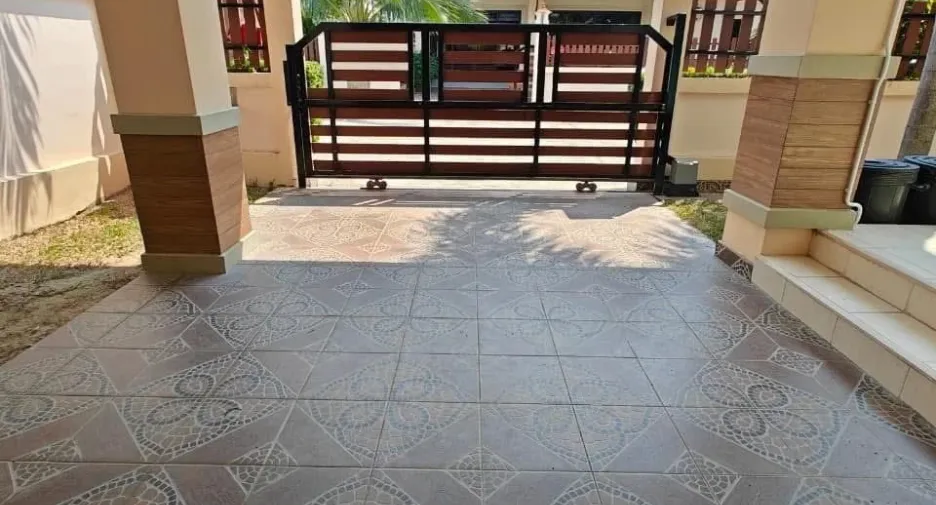 For rent 4 bedrooms villa in Huay Yai, Pattaya
