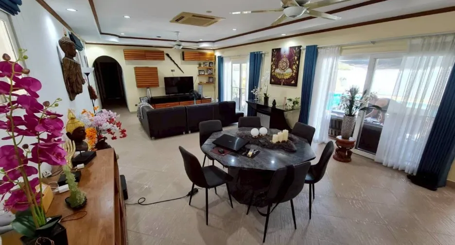 ขาย 3 ห้องนอน วิลล่า ใน พัทยาตะวันออก, พัทยา