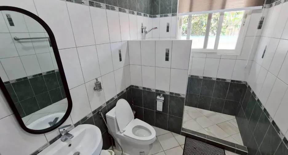 ขาย 3 ห้องนอน วิลล่า ใน พัทยาตะวันออก, พัทยา