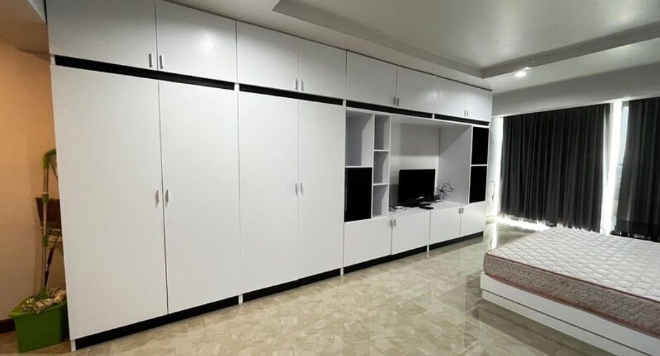 For sale studio condo in Bang Lamung, Chonburi