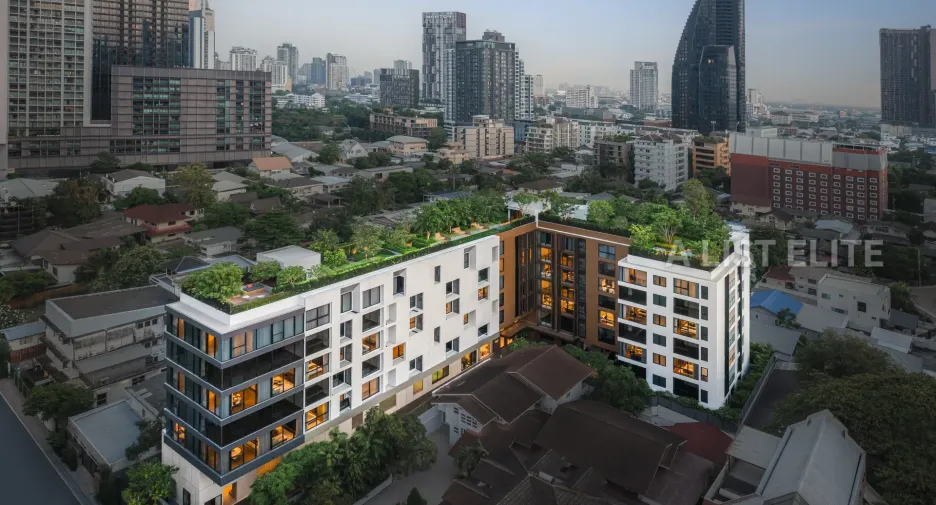 For sale 2 bedrooms condo in Khlong Toei, Bangkok
