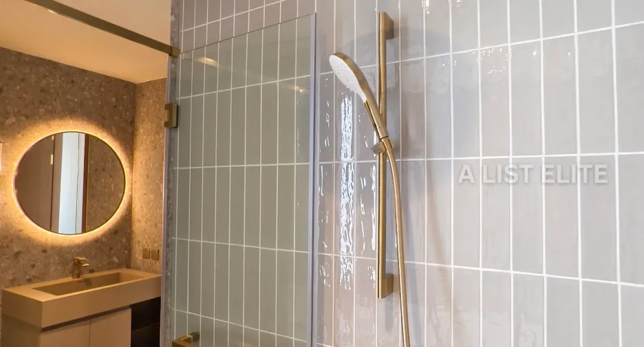 For sale 2 bedrooms condo in Khlong Toei, Bangkok