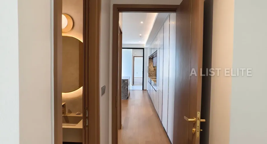For sale 2 bedrooms condo in Khlong Toei, Bangkok