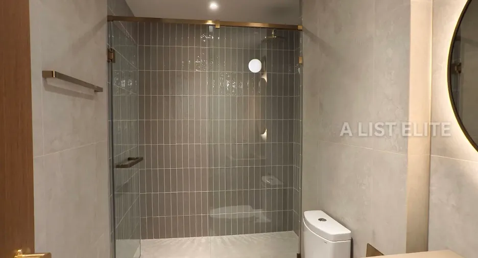 For sale 2 bedrooms condo in Khlong Toei, Bangkok