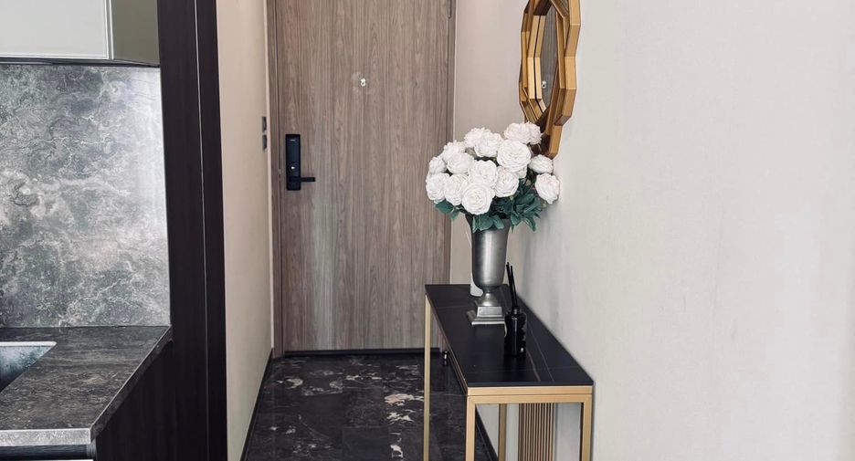 Condo en alquiler de 1 habitaciones en Khlong Toei, Bangkok
