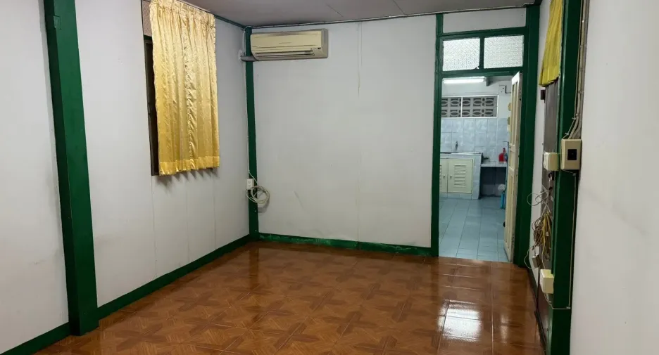 Haus zur Miete mit 3 Zimmer in Phaya Thai, Bangkok