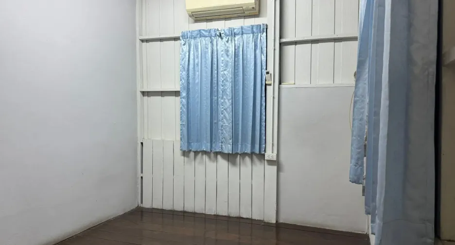 Haus zur Miete mit 3 Zimmer in Phaya Thai, Bangkok